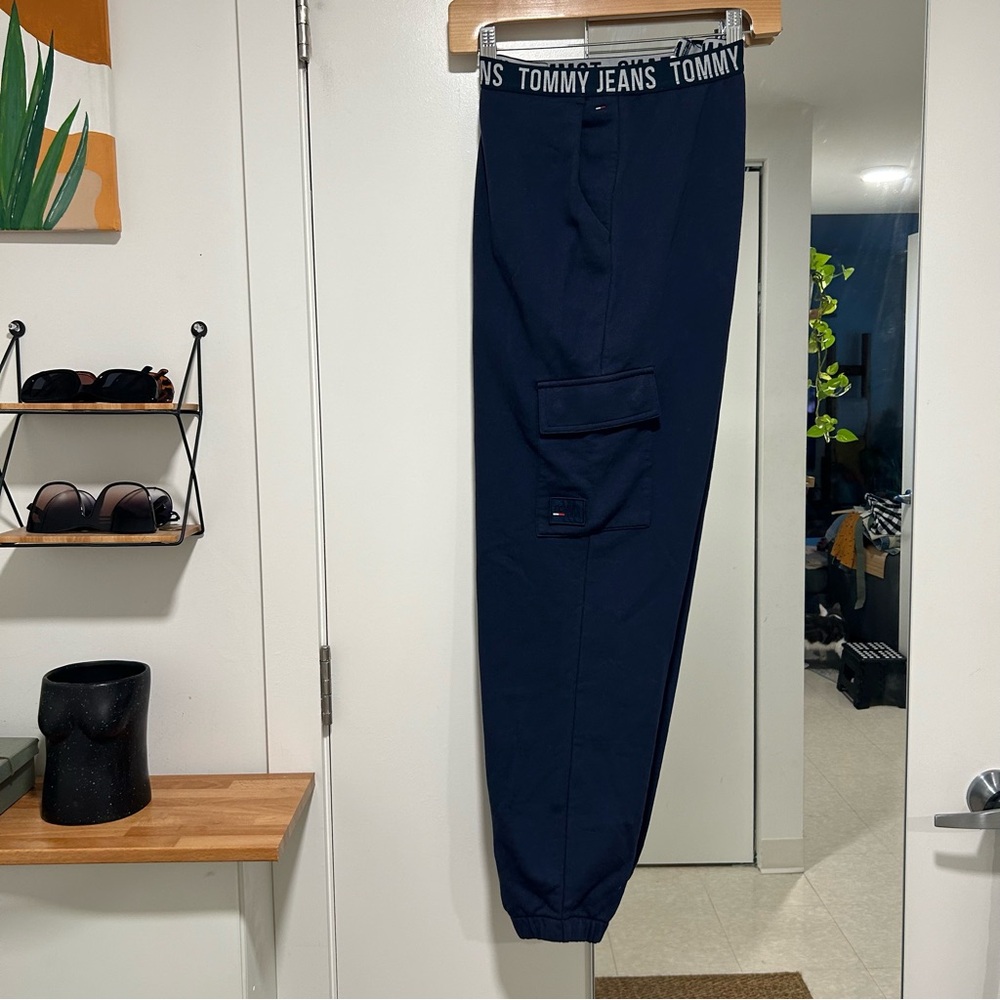 2/25$ Tommy Hilfiger Jeans cargo joggers